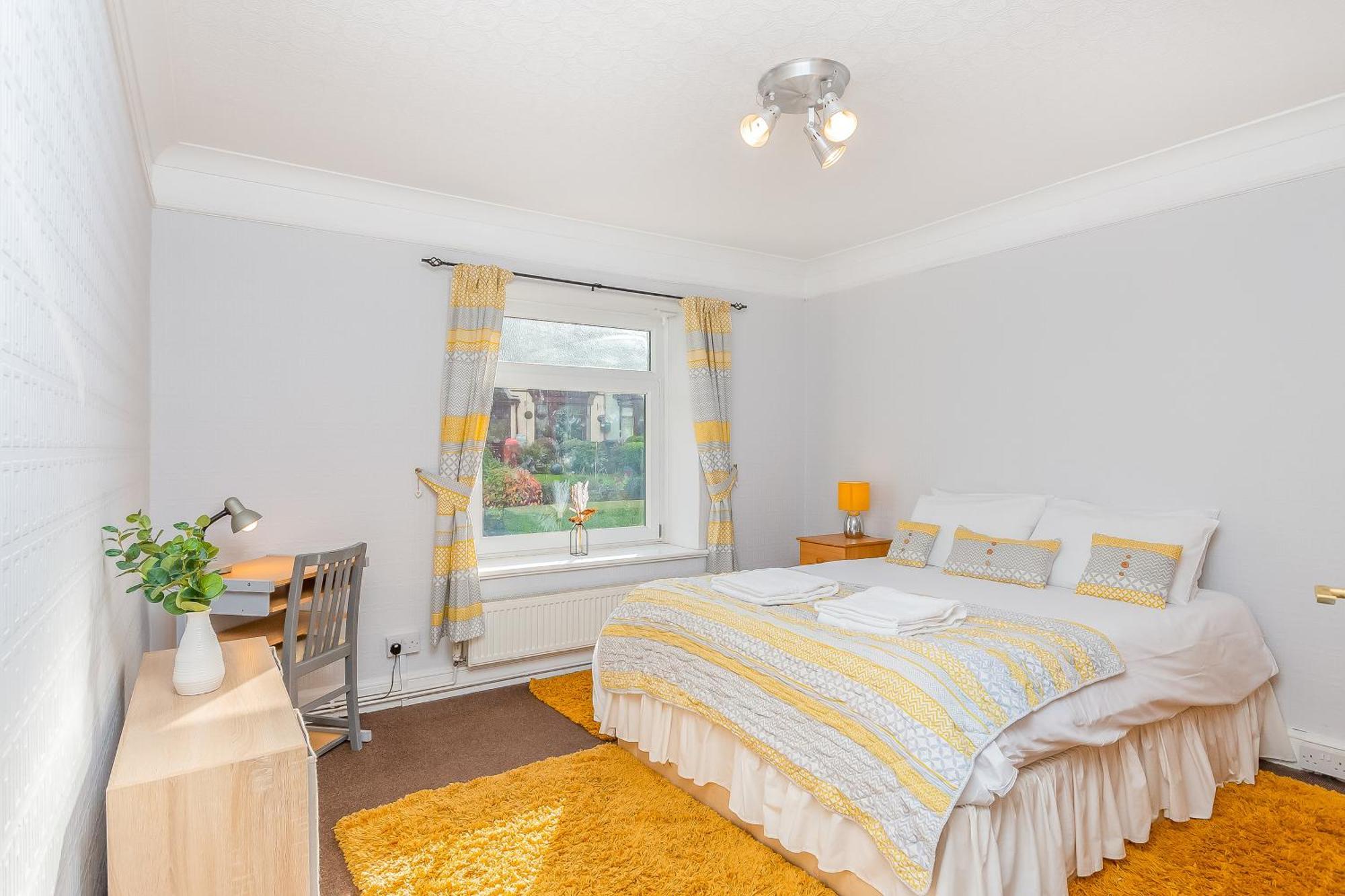 The View Spacious Apartment In Afan Forest Bike Park By Staystaycations Port Talbot Exterior foto